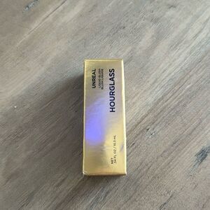 HOURGLASS - Unreal Liquid Blush- shade Moment -new in box
